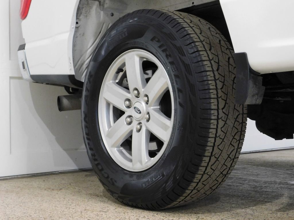 Used 2023 Ford F150 XLT w/ Trailer Tow Package image 10