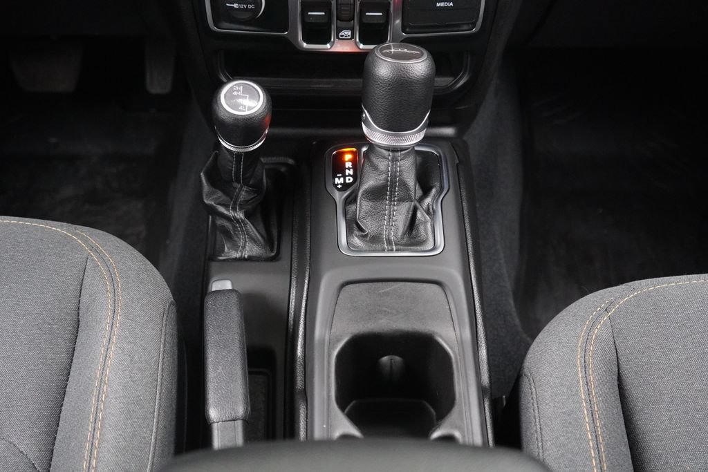 Used 2024 Jeep Gladiator Sport AWD/4WD image 20