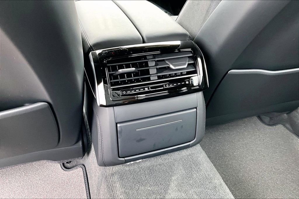 New 2026 Audi A8 L 3.0T AWD/4WD image 17