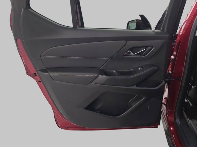 Used 2020 Chevrolet Traverse LT image 18