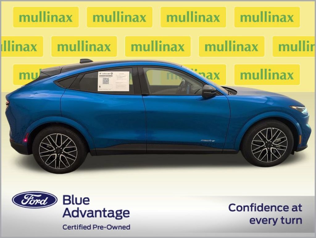 Certified 2025 Ford Mustang Mach-E Premium image 2