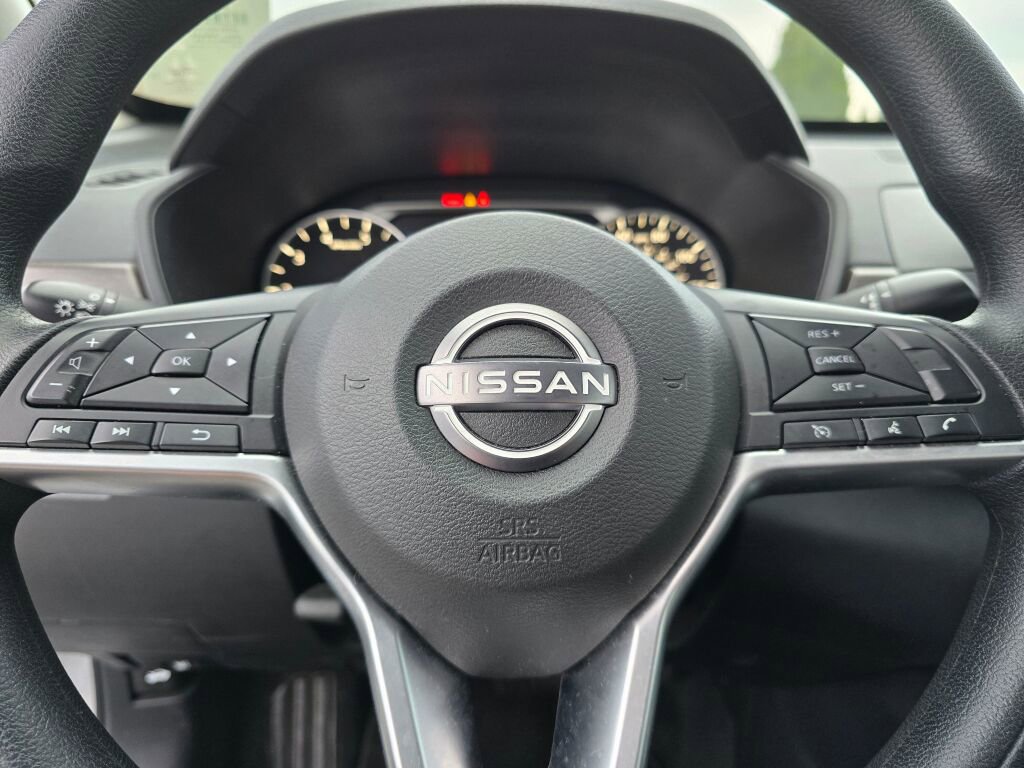 Used 2024 Nissan Altima 2.5 SV image 25