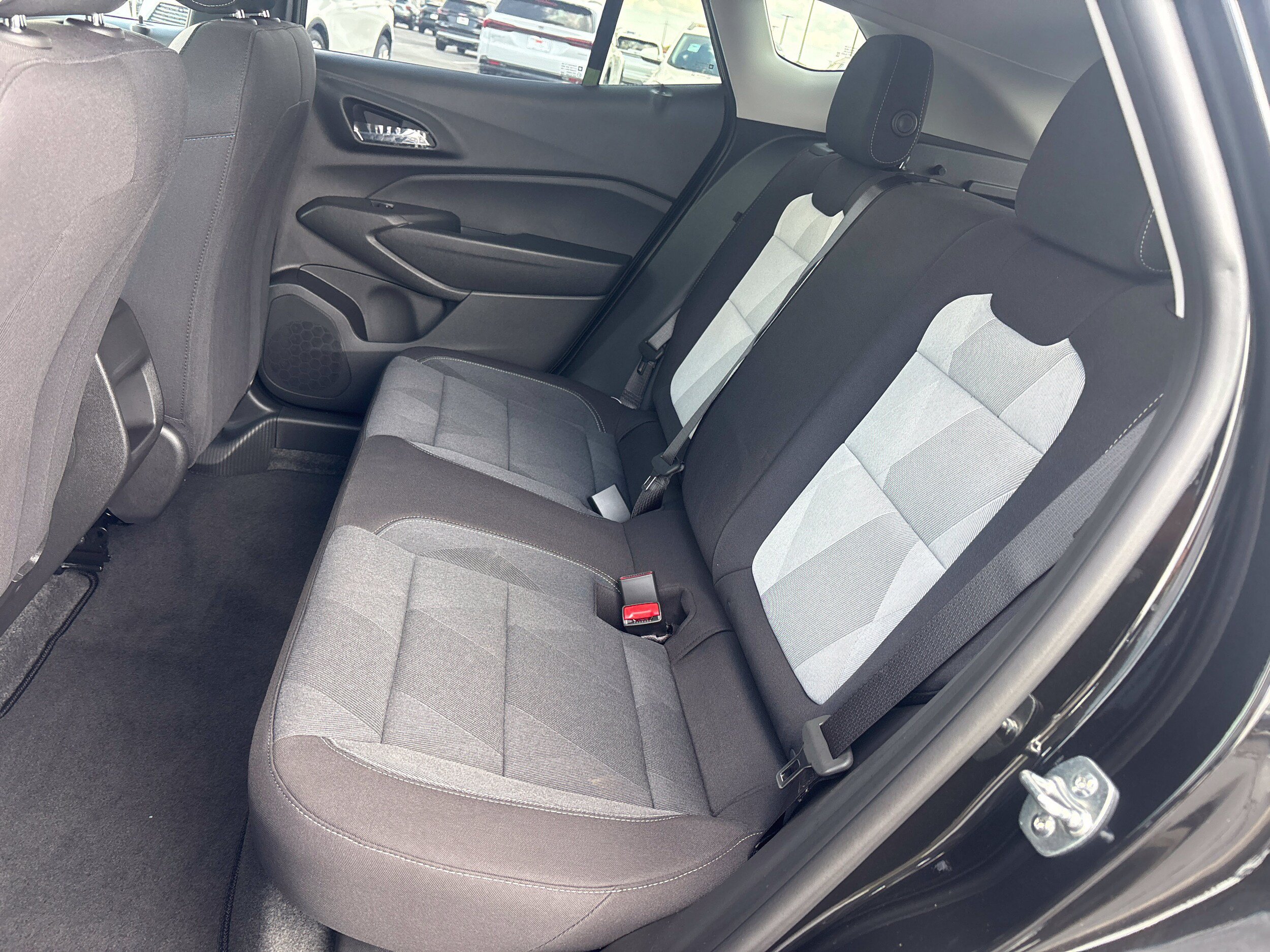 New 2026 Chevrolet Trax LS w/ LS Convenience Package FWD image 8