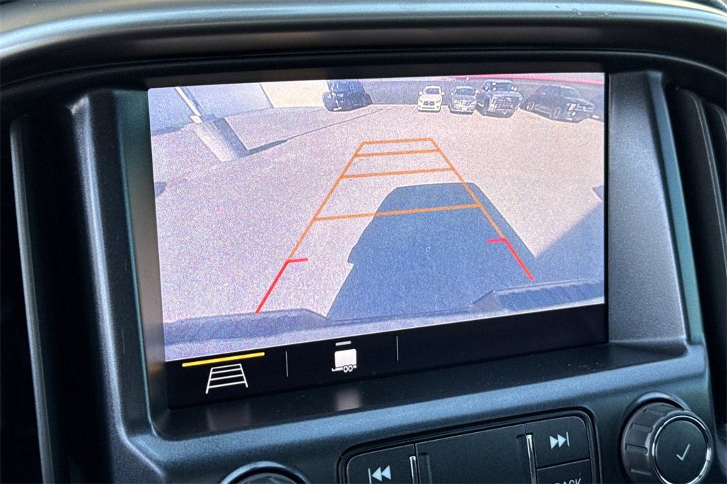 Used 2020 Chevrolet Colorado Z71 w/ Z71 Midnight Edition image 18