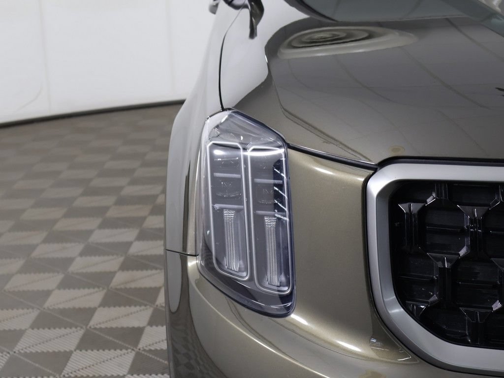 Used 2023 Kia Telluride EX X-Line AWD/4WD image 16