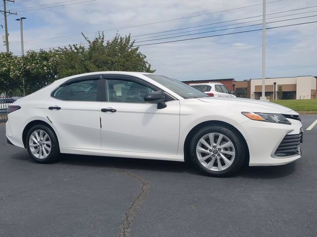 Used 2023 Toyota Camry LE FWD image 2