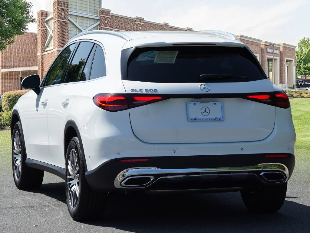 Certified 2025 Mercedes-Benz GLC 300 image 7