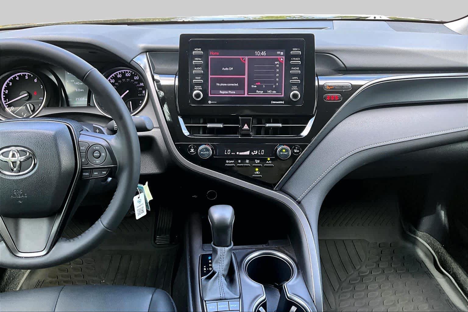 Used 2024 Toyota Camry SE FWD image 7
