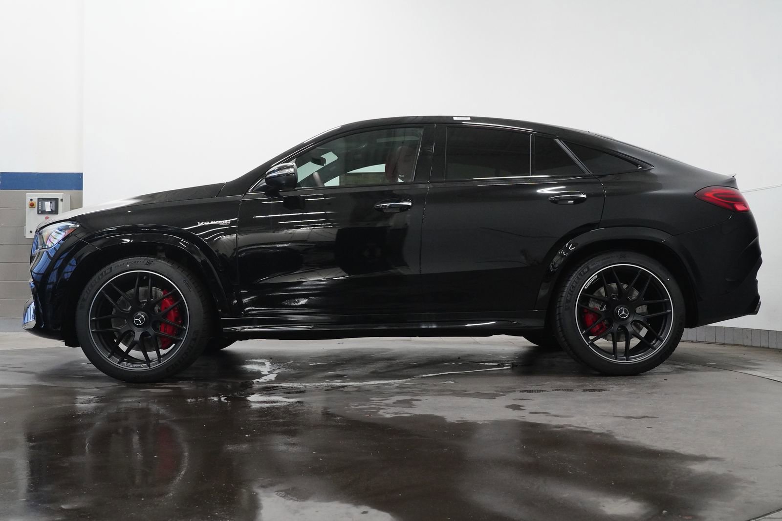 New 2026 Mercedes-Benz GLE 63 AMG S image 6