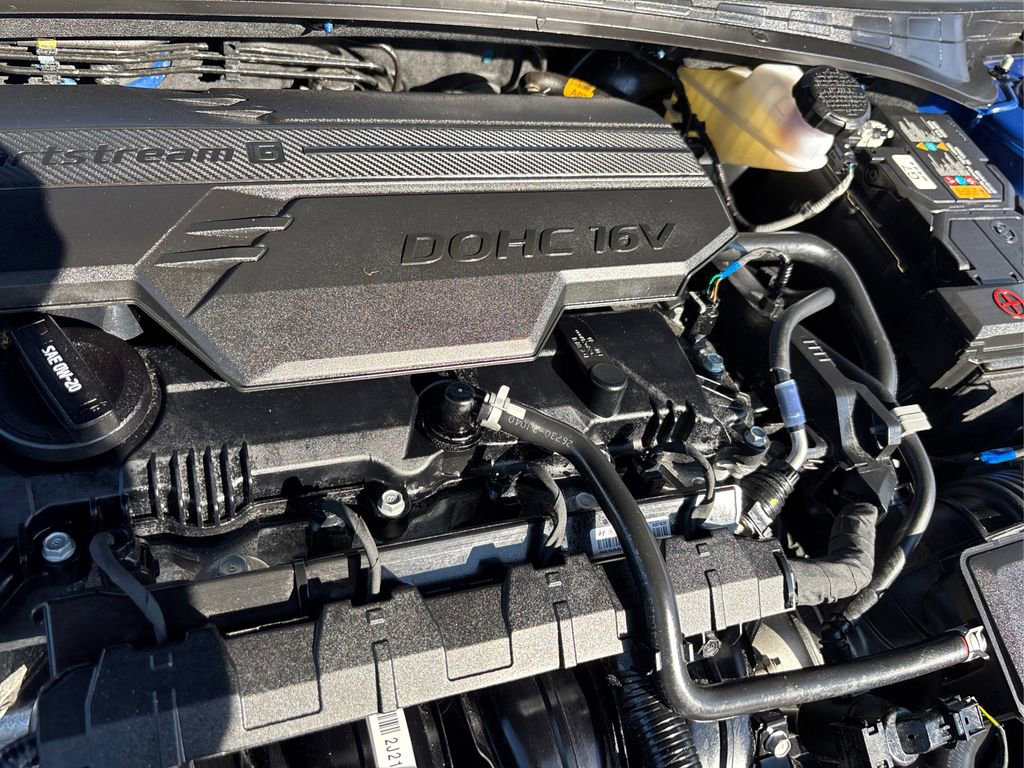 Certified 2024 Hyundai Elantra SE image 13