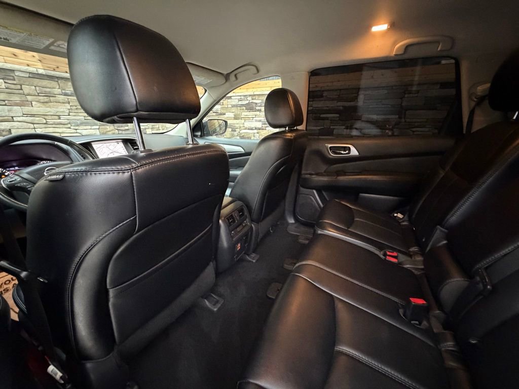 Used 2018 Nissan Pathfinder SL AWD/4WD image 26