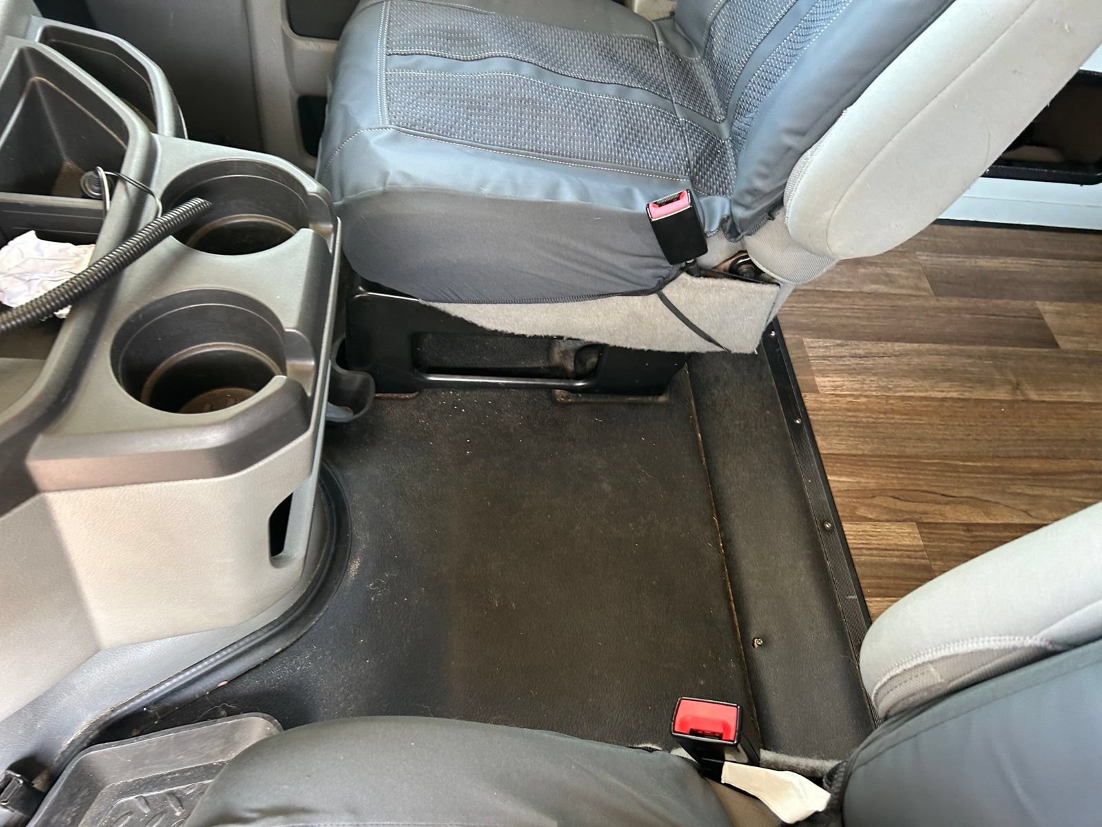 Used 2017 Ford E-350 and Econoline 350 Super Duty w/ Motorhome Prep Package RWD image 19