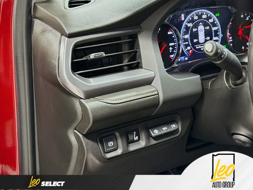 Used 2021 GMC Acadia AT4 w/ Technology Package AWD/4WD image 13