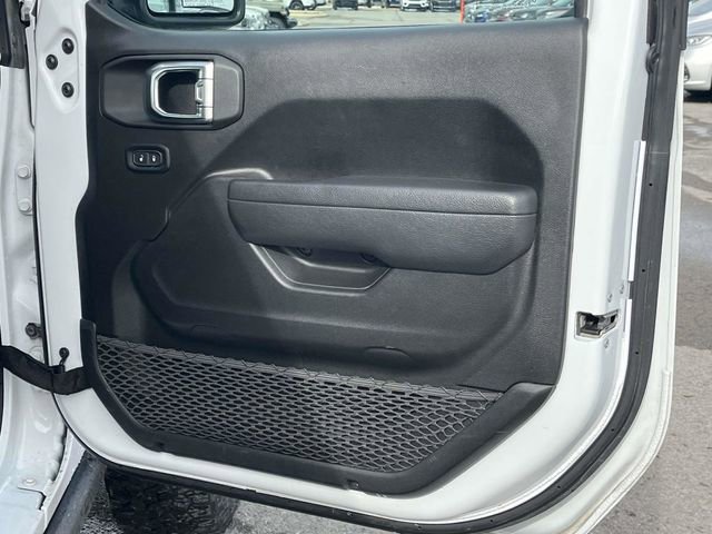 Used 2025 Jeep Wrangler Rubicon image 25