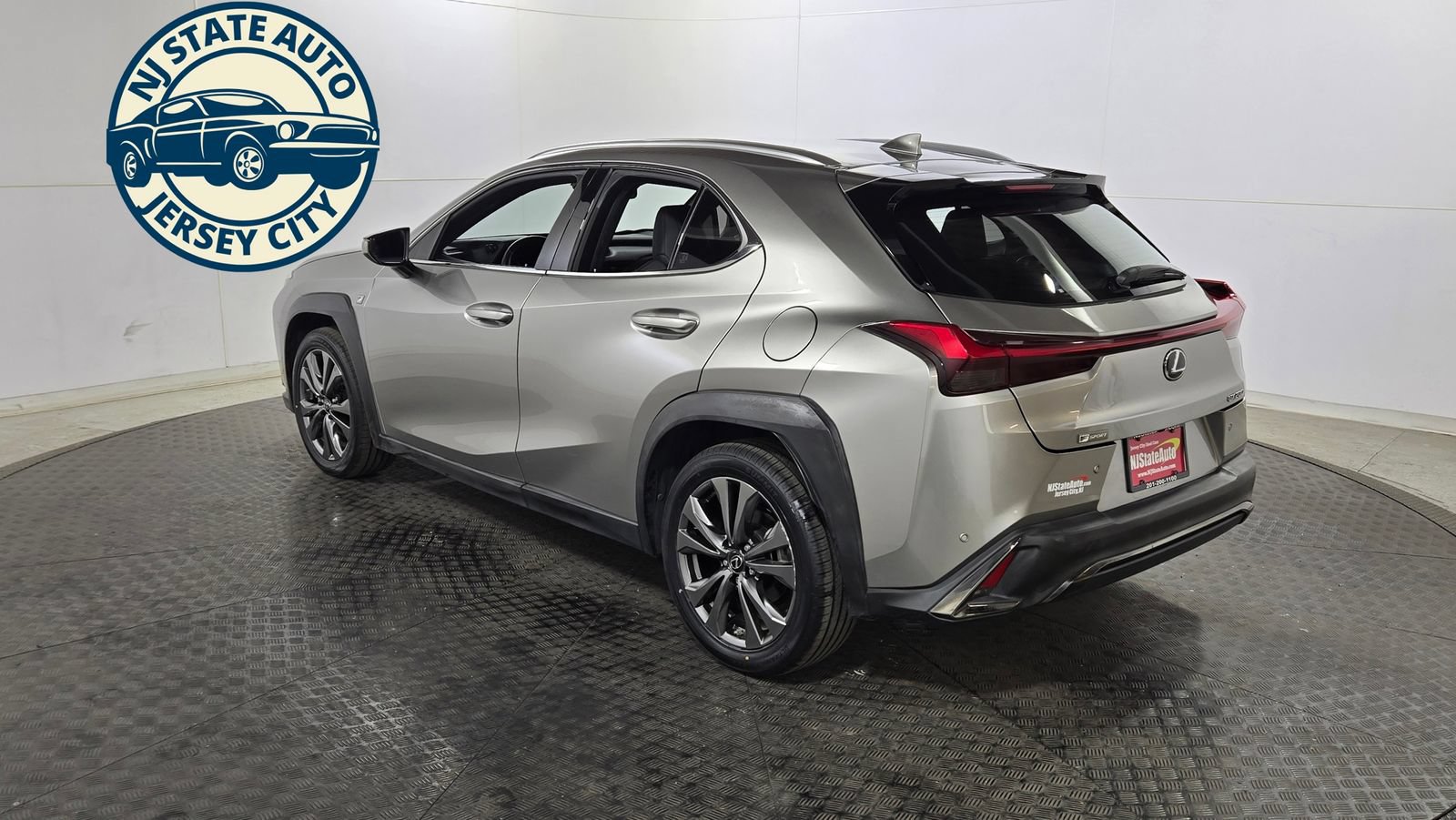 Used 2021 Lexus UX 200 F Sport w/ Accessory Package (Z1) FWD image 5