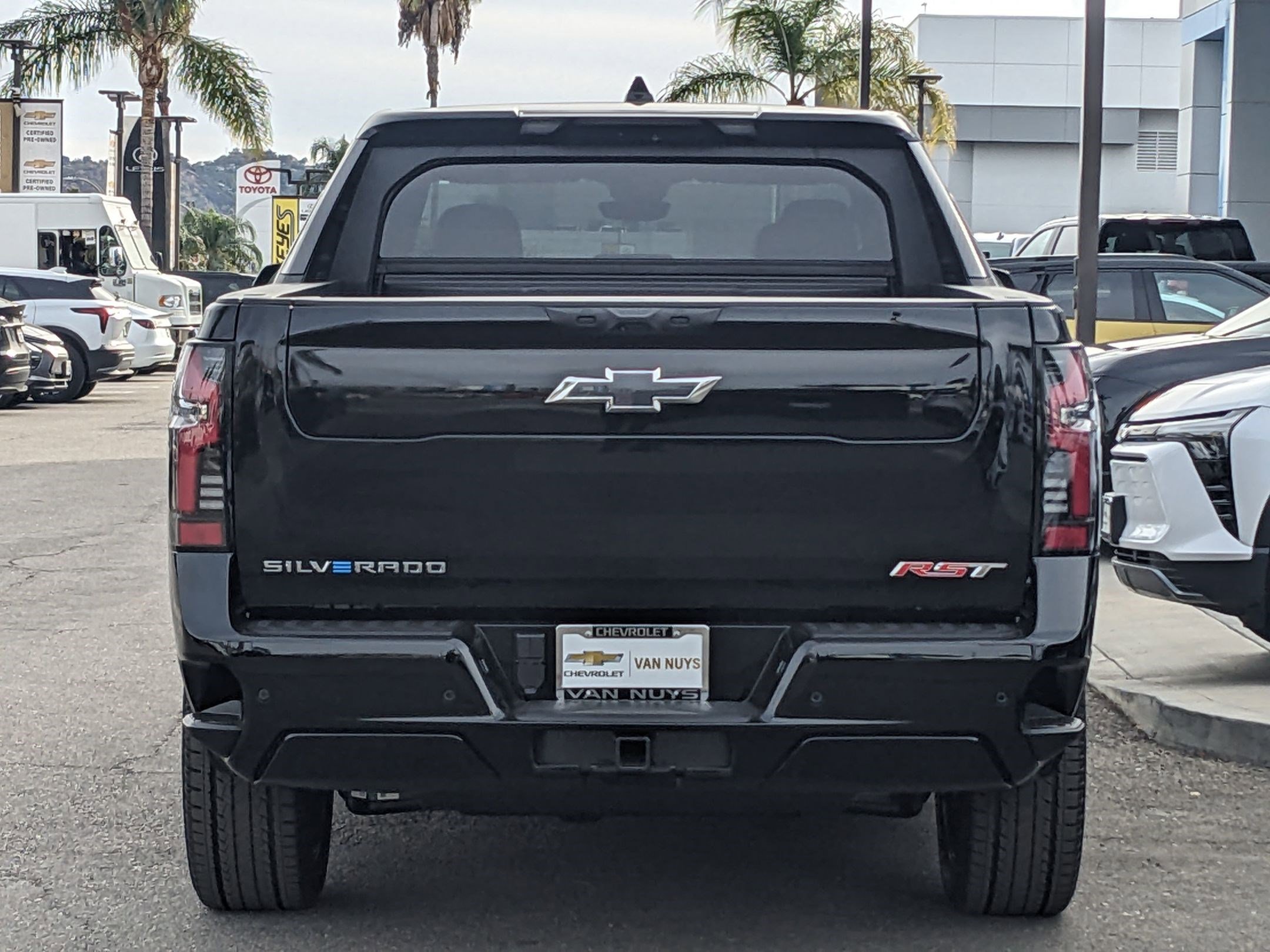 New 2025 Chevrolet Silverado EV RST image 5