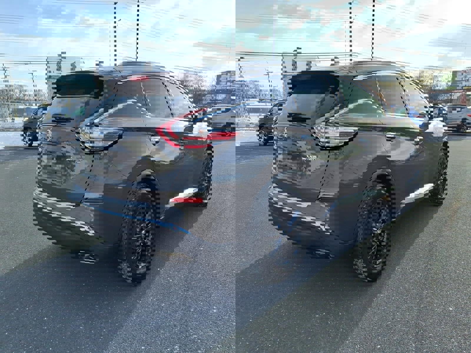 Used 2018 Nissan Murano SV w/ Premium Package image 3