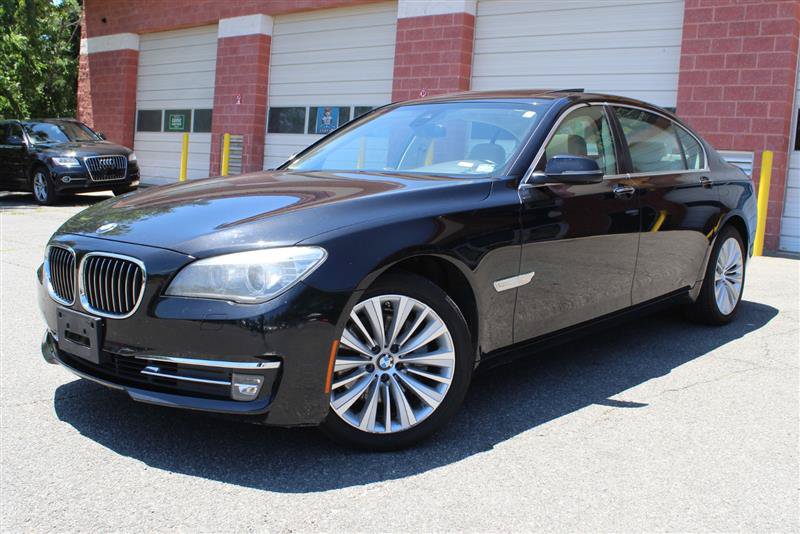 Used 2015 BMW 740Li RWD image 1