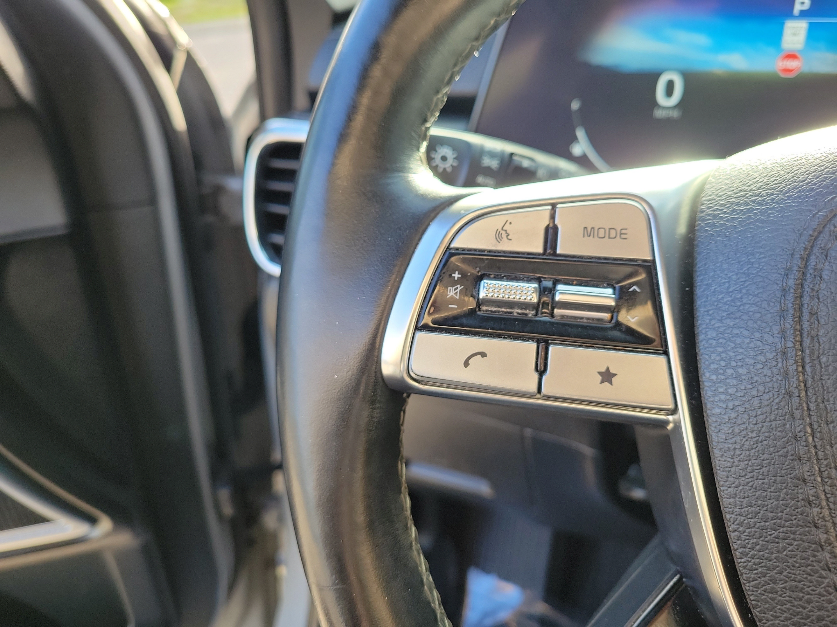 Certified 2023 Kia Telluride SX X-Line AWD/4WD image 26