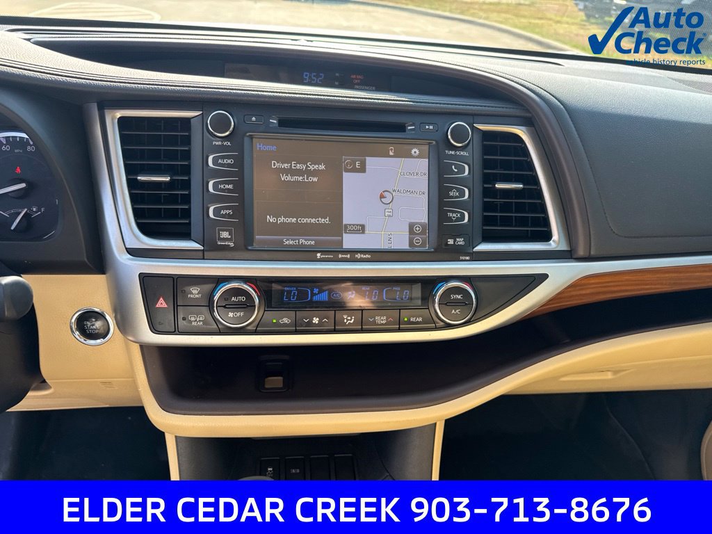 Used 2017 Toyota Highlander Limited FWD image 18