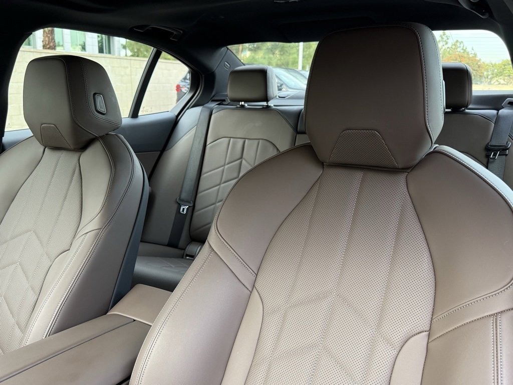 Used 2025 BMW 530i w/ M Sport Package image 22