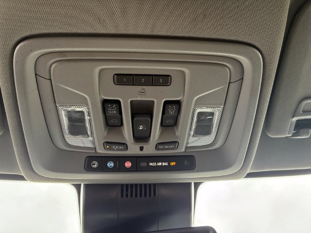 Used 2024 Chevrolet Silverado 1500 LTZ w/ LTZ Premium Package AWD/4WD image 29