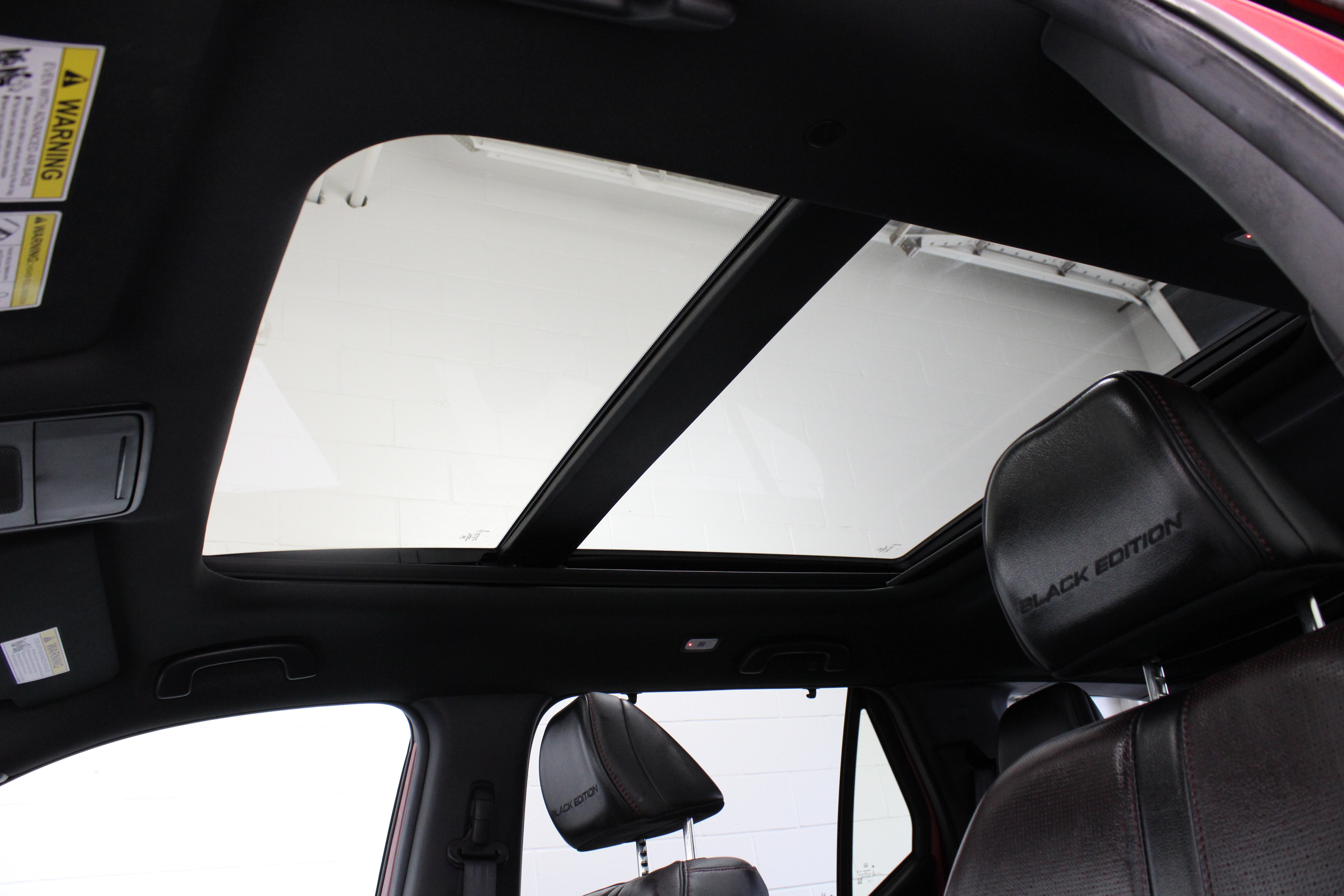 Used 2025 Honda Pilot Black Edition image 28