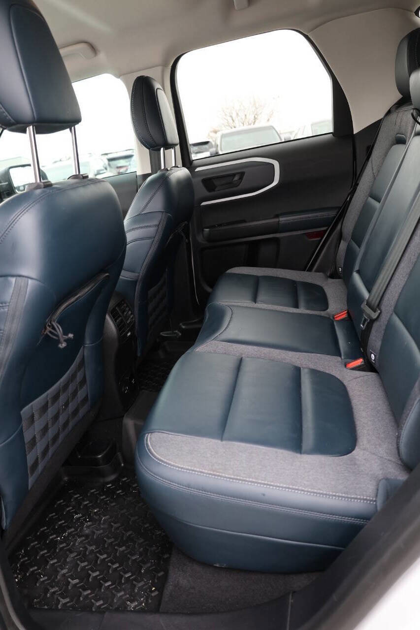 Used 2022 Ford Bronco Sport Outer Banks image 17