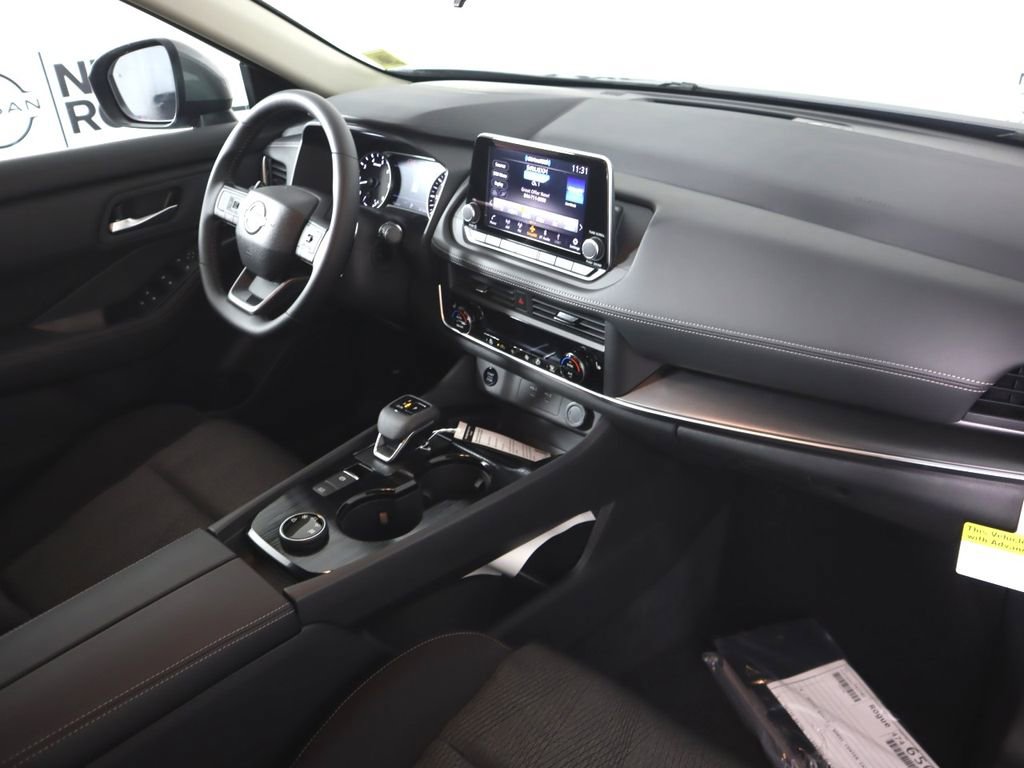 New 2026 Nissan Rogue SV AWD/4WD image 25