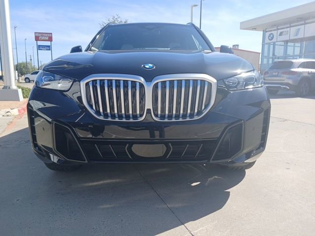 New 2026 BMW X5 sDrive40i image 2