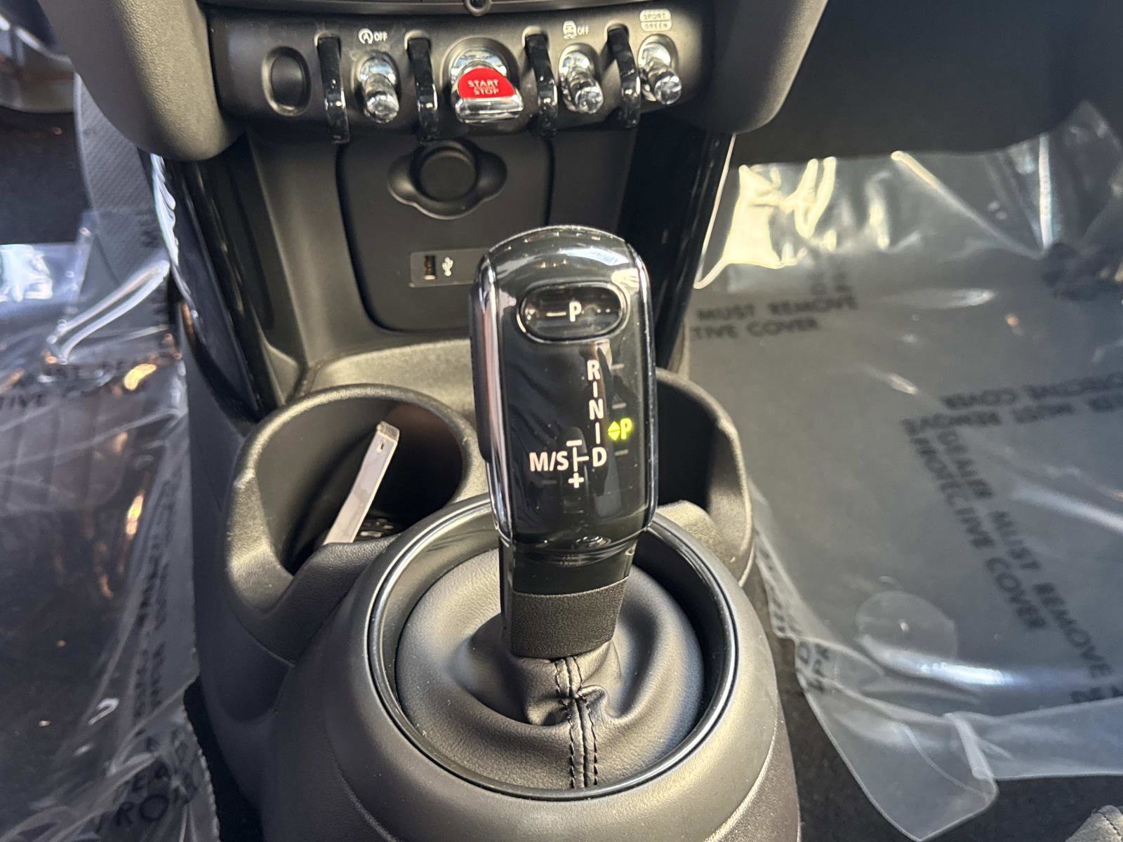 Certified 2023 MINI Cooper S w/ Signature Upholstery Package image 16