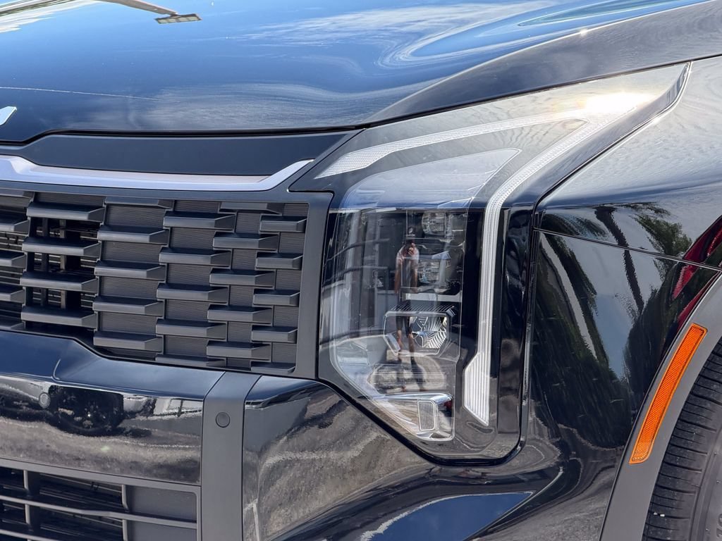 Certified 2026 Kia Sportage LX FWD image 10