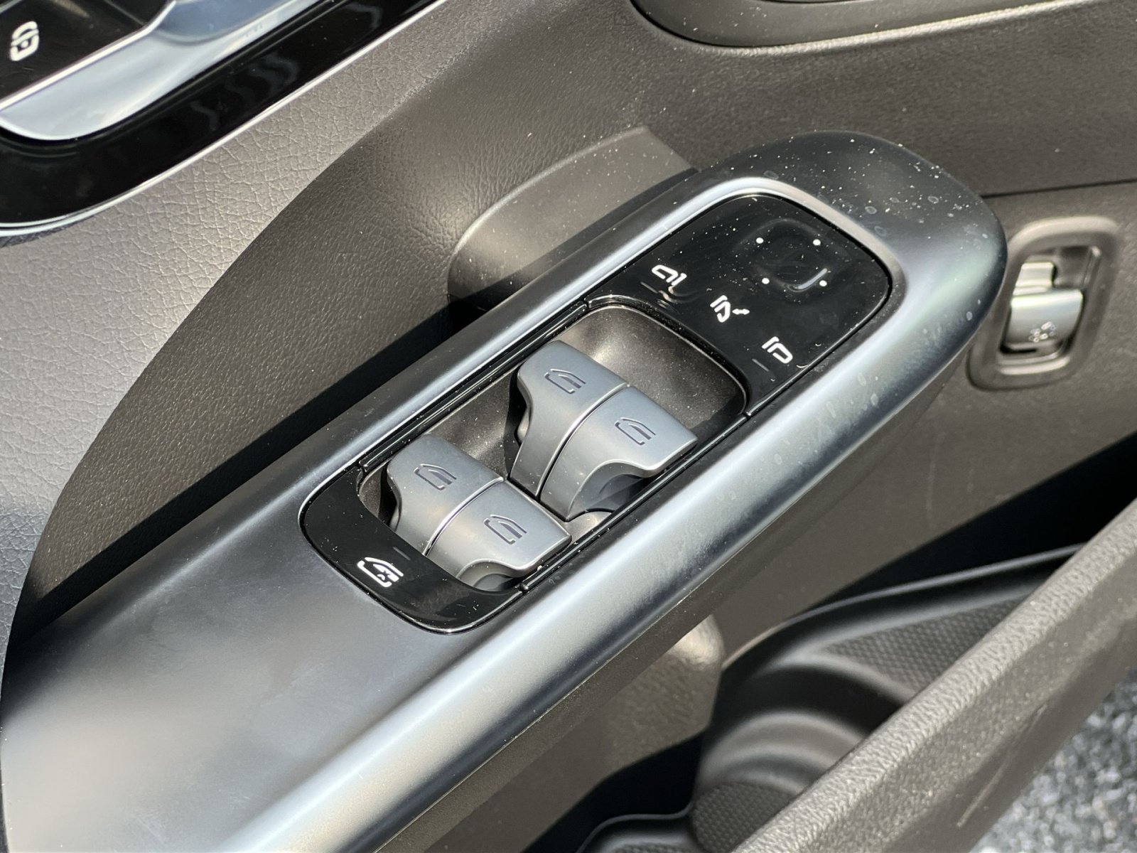 New 2026 Mercedes-Benz C 300 4MATIC Sedan image 20