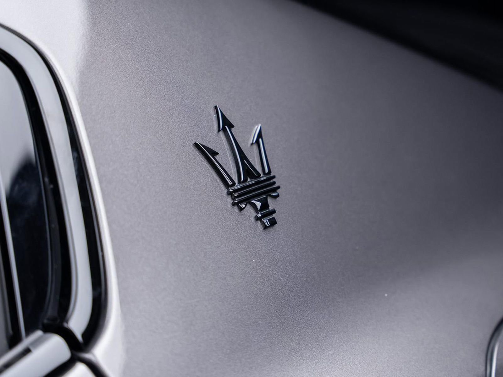 Used 2022 Maserati Ghibli Modena RWD image 21