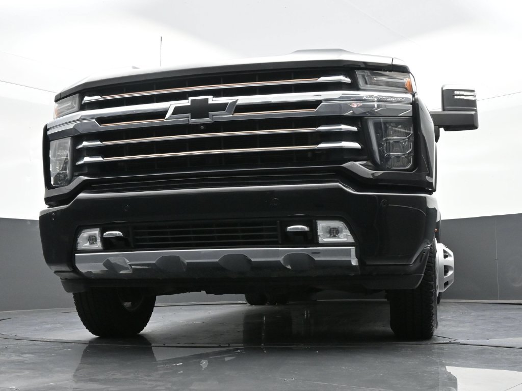 Used 2020 Chevrolet Silverado 3500 High Country AWD/4WD image 30