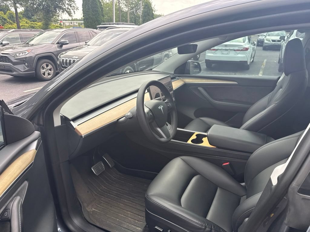Used 2023 Tesla Model Y Long Range AWD/4WD image 10
