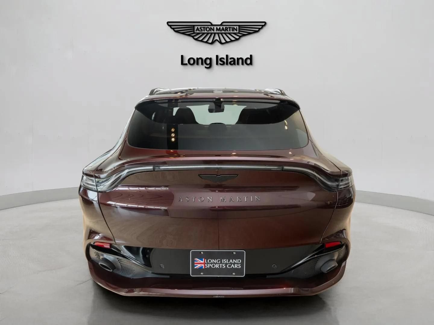 Used 2022 Aston Martin DBX AWD/4WD image 5