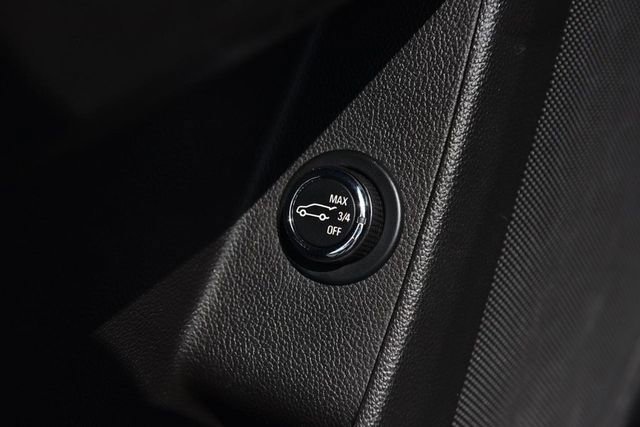 Used 2018 Chevrolet Traverse LT image 9