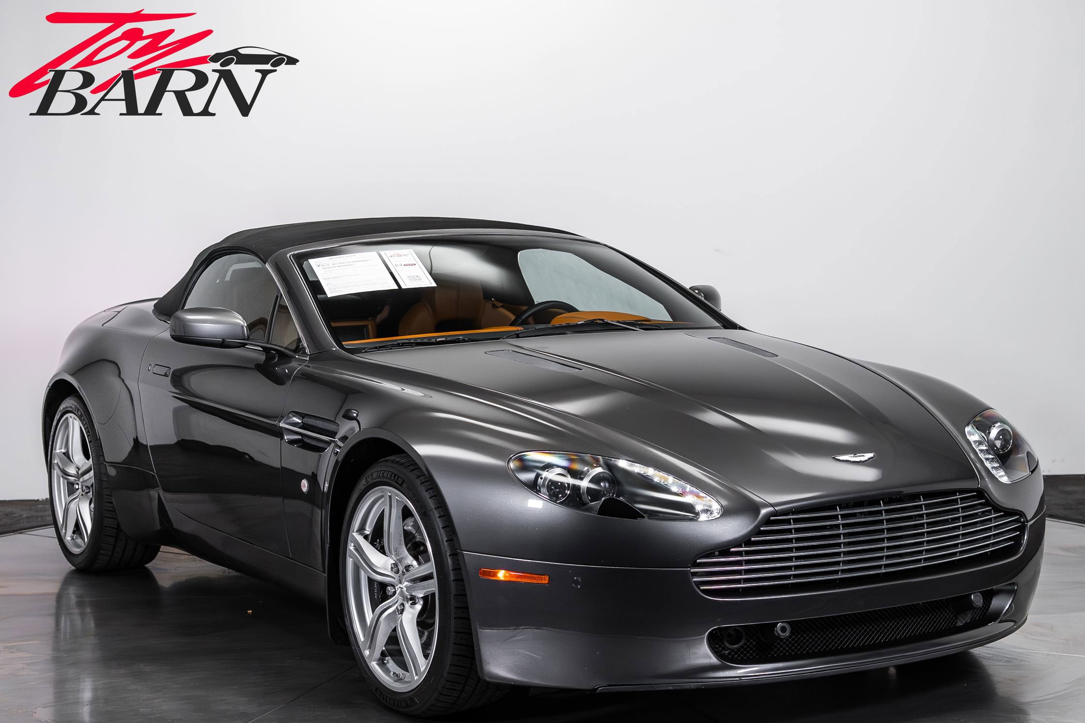 Used 2009 Aston Martin V8 Vantage Roadster RWD image 15