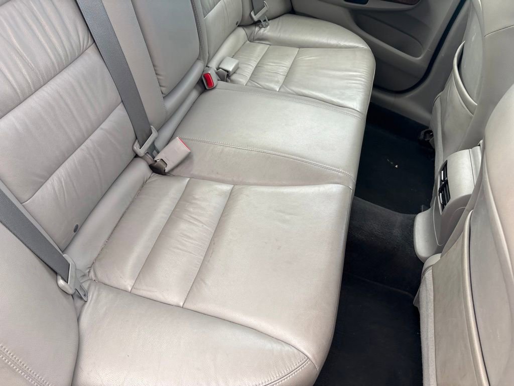 Used 2011 Honda Accord EX-L image 33