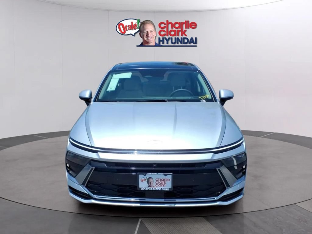 New 2026 Hyundai Sonata Limited FWD image 8