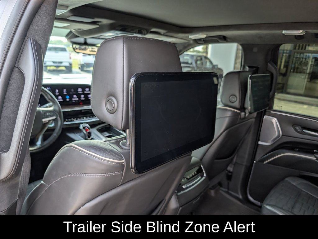 Used 2023 Cadillac Escalade ESV Sport Platinum AWD/4WD image 30