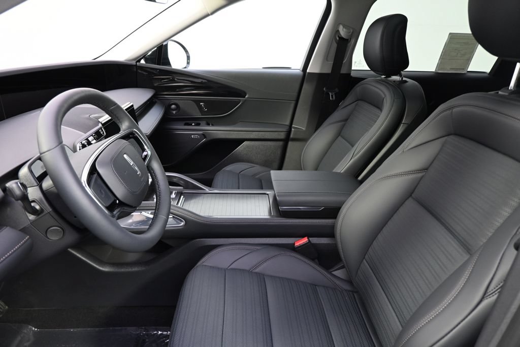 New 2026 Lincoln Nautilus Reserve w/ Jet Appearance Package AWD/4WD image 13