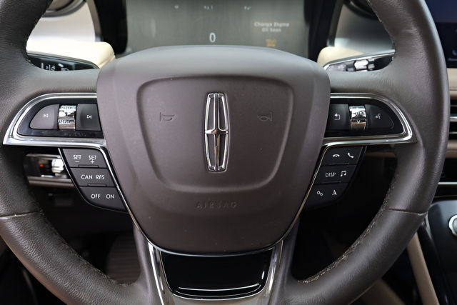 Used 2022 Lincoln Nautilus FWD w/ Premium Package image 22