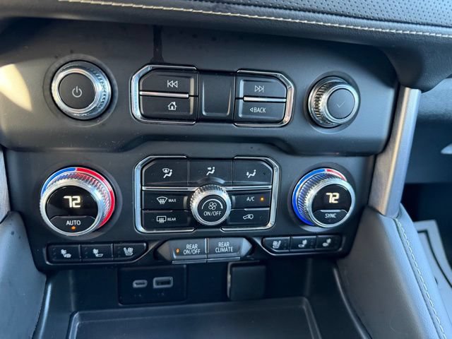 Certified 2024 GMC Yukon XL SLT AWD/4WD image 29