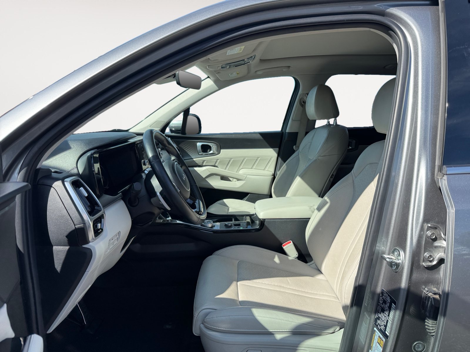 Used 2023 Kia Sorento SX Prestige w/ Panoramic Sunroof Package AWD/4WD image 10