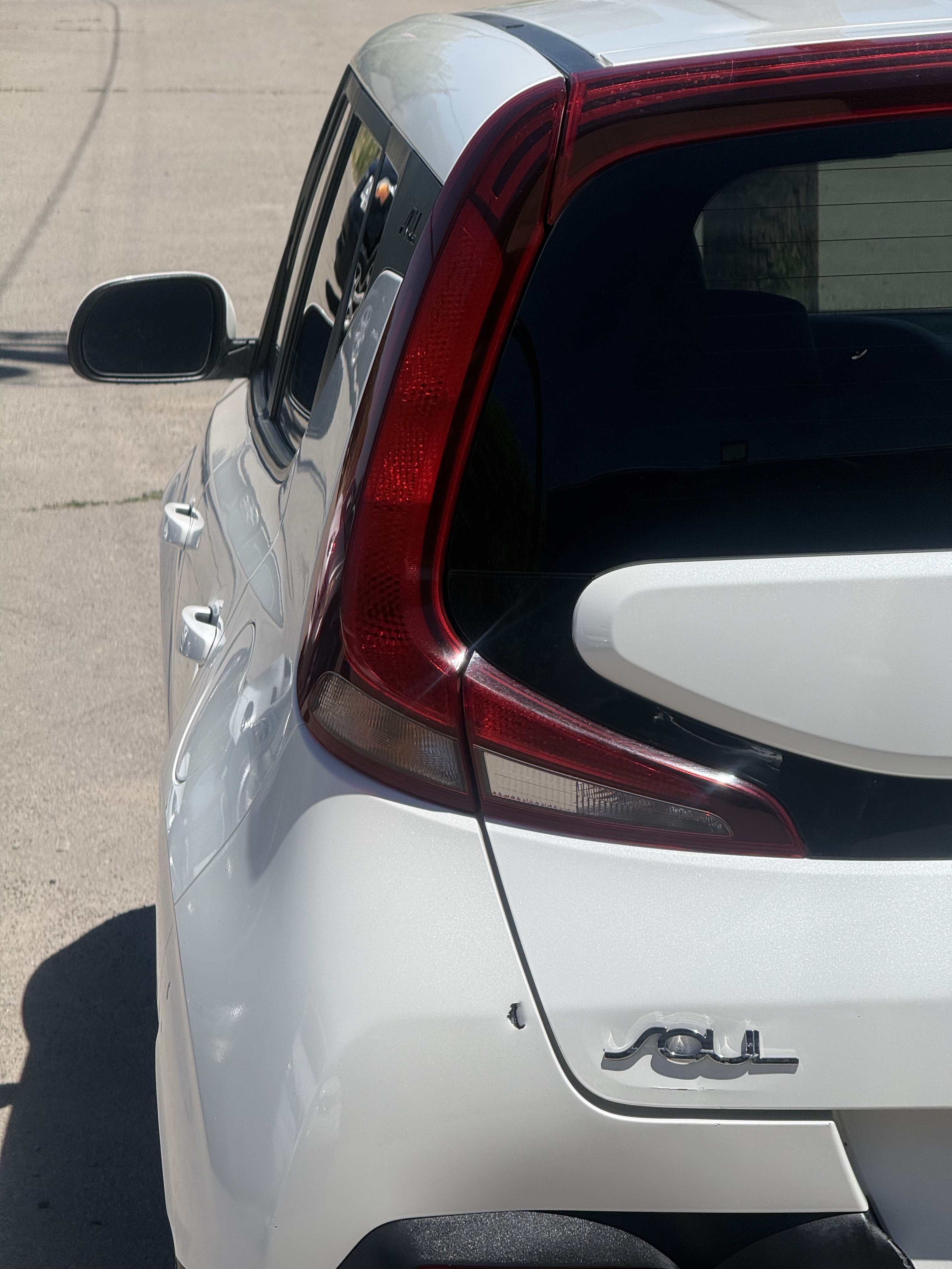 Used 2021 Kia Soul LX FWD image 19