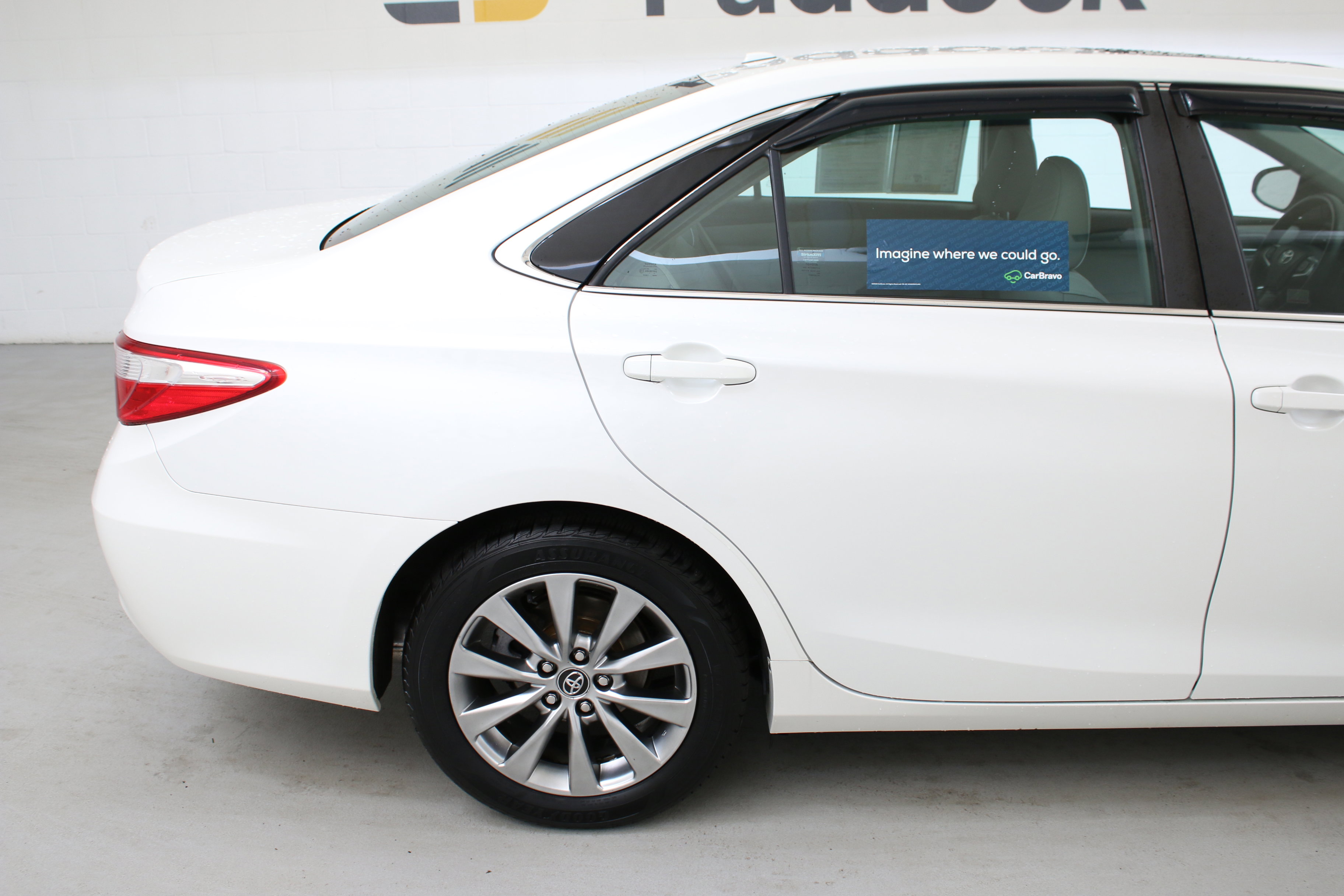 Used 2017 Toyota Camry XLE FWD image 10