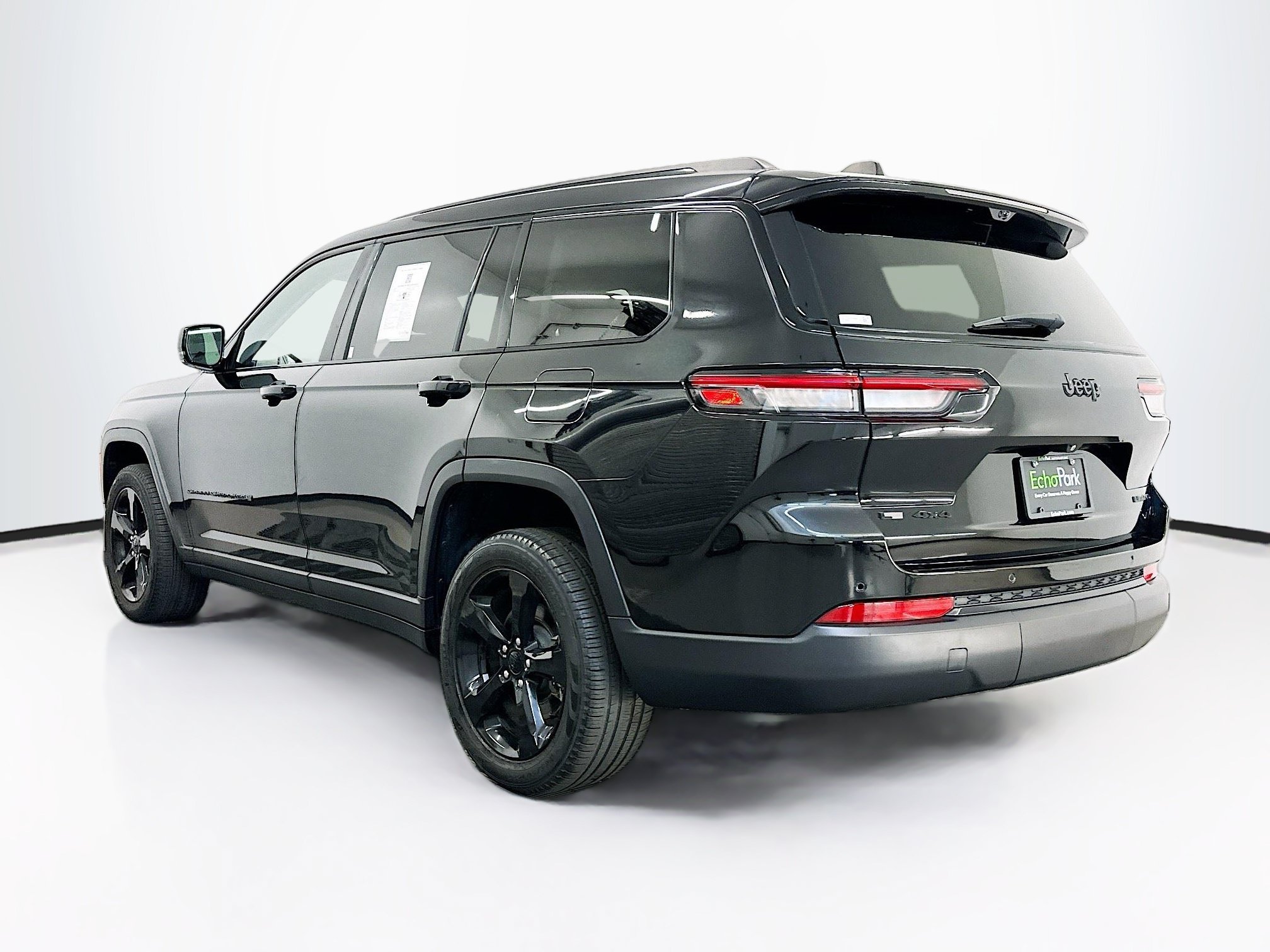 Used 2023 Jeep Grand Cherokee L Limited w/ Luxury Tech Group II AWD/4WD image 5