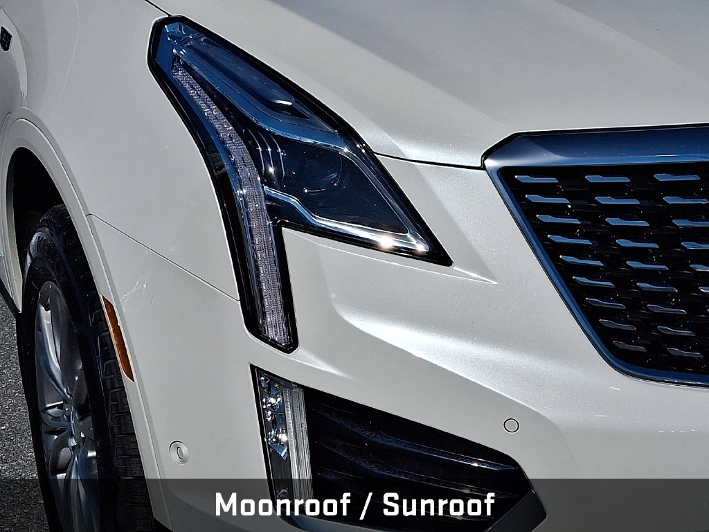 Used 2022 Cadillac XT5 Premium Luxury w/ Technology Package AWD/4WD image 11